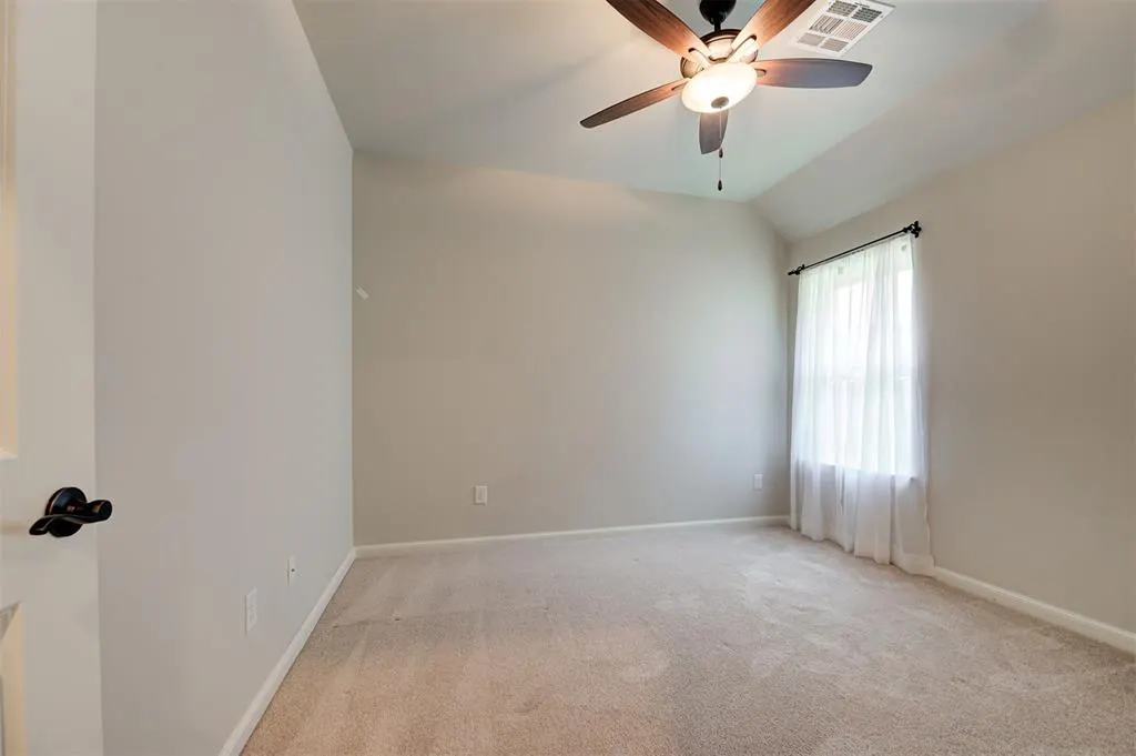 Photo 35 — 409 Tralee Lane, Yukon, OK 73099