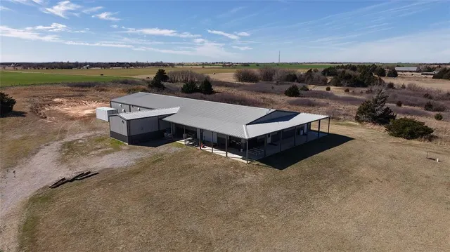 Photo 3 — 16370 W Hefner Road Avenue, Yukon, OK 73099