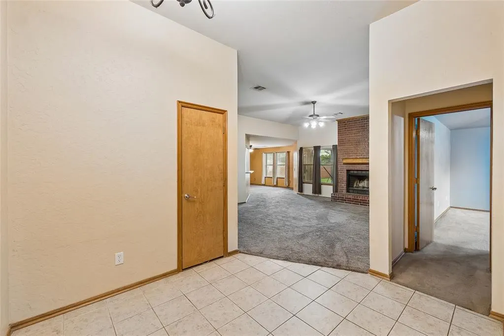 Photo 7 — 1909 Bradford Way, Edmond, OK 73003