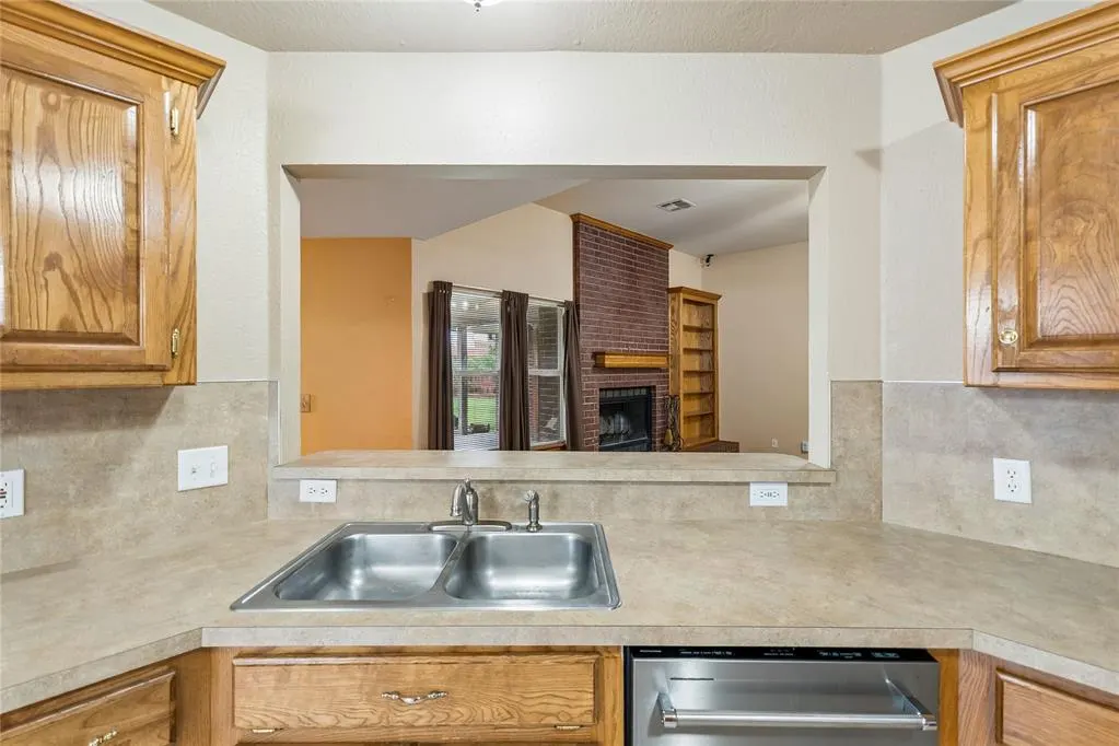Photo 18 — 1909 Bradford Way, Edmond, OK 73003