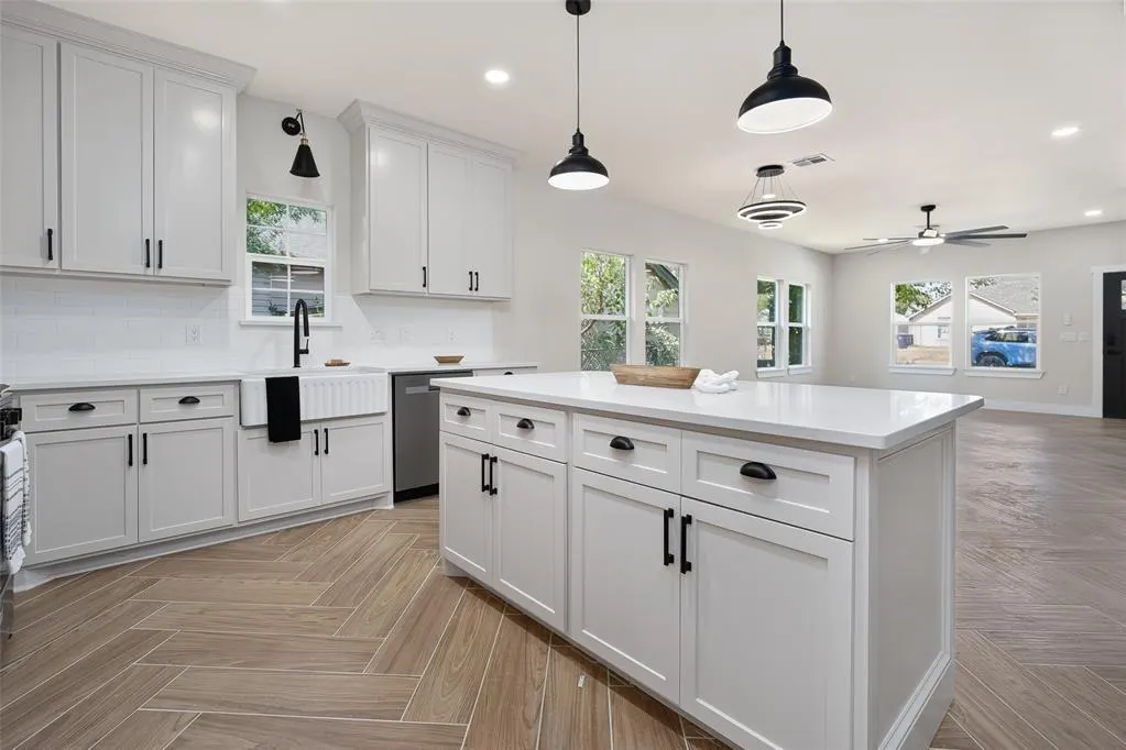 Photo 8 — 3820 NW 11th Street, Oklahoma City, OK 73107