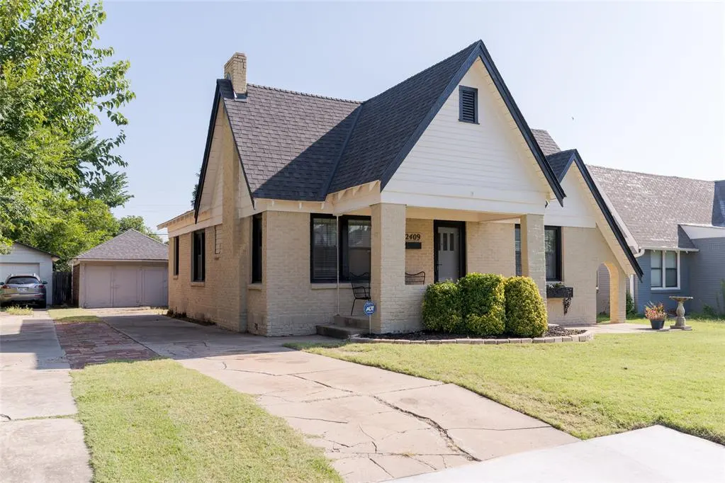 Photo 2 — 2409 NW 19th Street, Oklahoma City, OK 73107