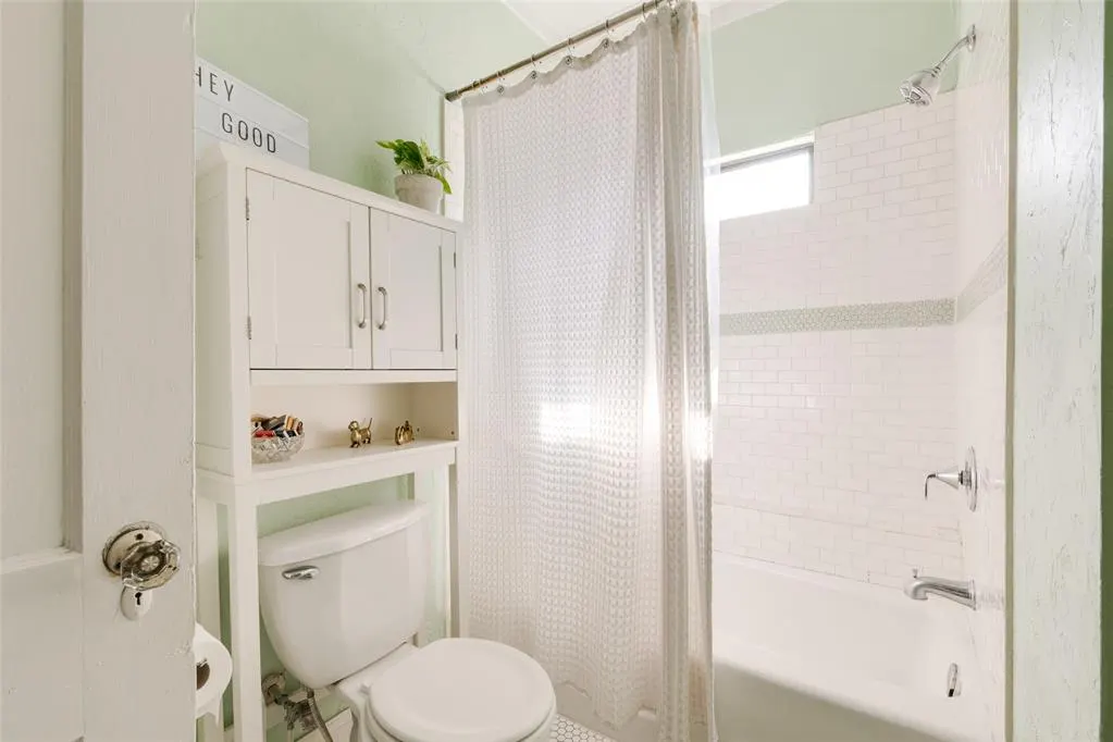 Photo 32 — 2409 NW 19th Street, Oklahoma City, OK 73107