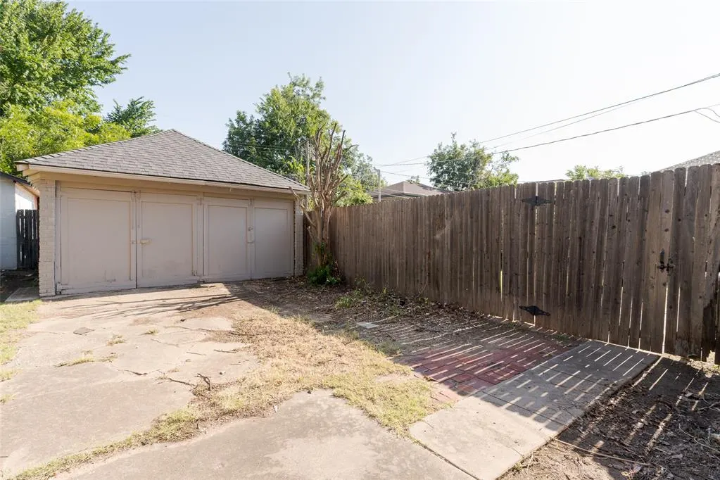 Photo 43 — 2409 NW 19th Street, Oklahoma City, OK 73107