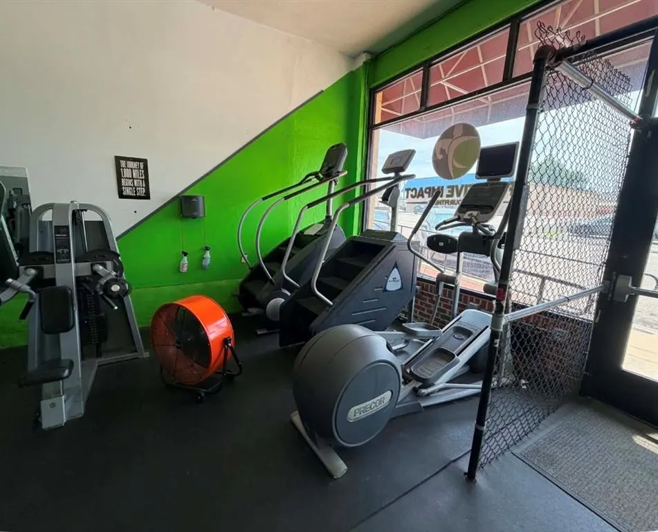 Photo 7 — 413 W Broadway Street, McLoud, OK 74851