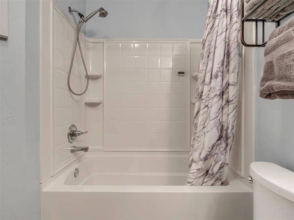 Photo 21 — 13305 SW 4th Street, Yukon, OK 73099