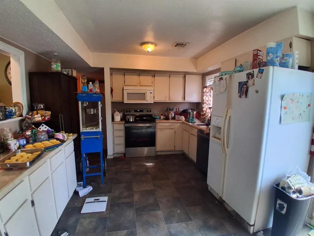 Photo 5 — 1349 Neighborhood Place, Seminole, OK 74868