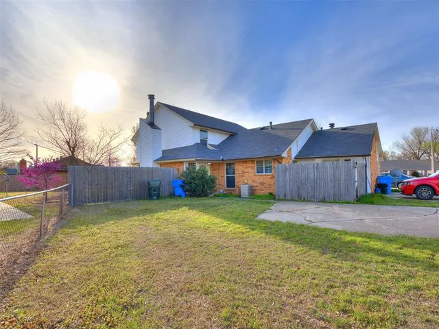 Photo 4 — 1811 Wren Street, Norman, OK 73069