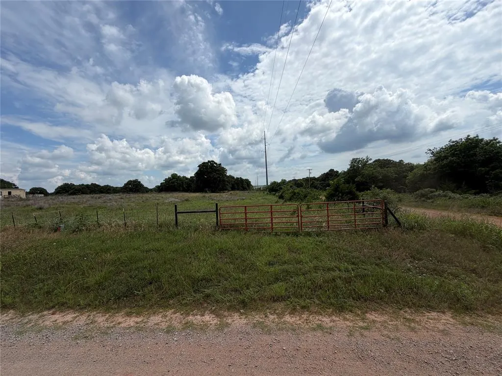 Front exterior — 00 E 850 Road, Chandler, OK 74834
