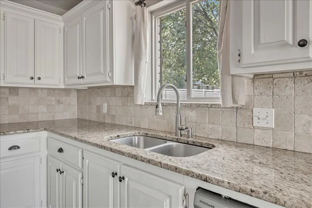 Photo 13 — 1301 Manchester Drive, Shawnee, OK 74804