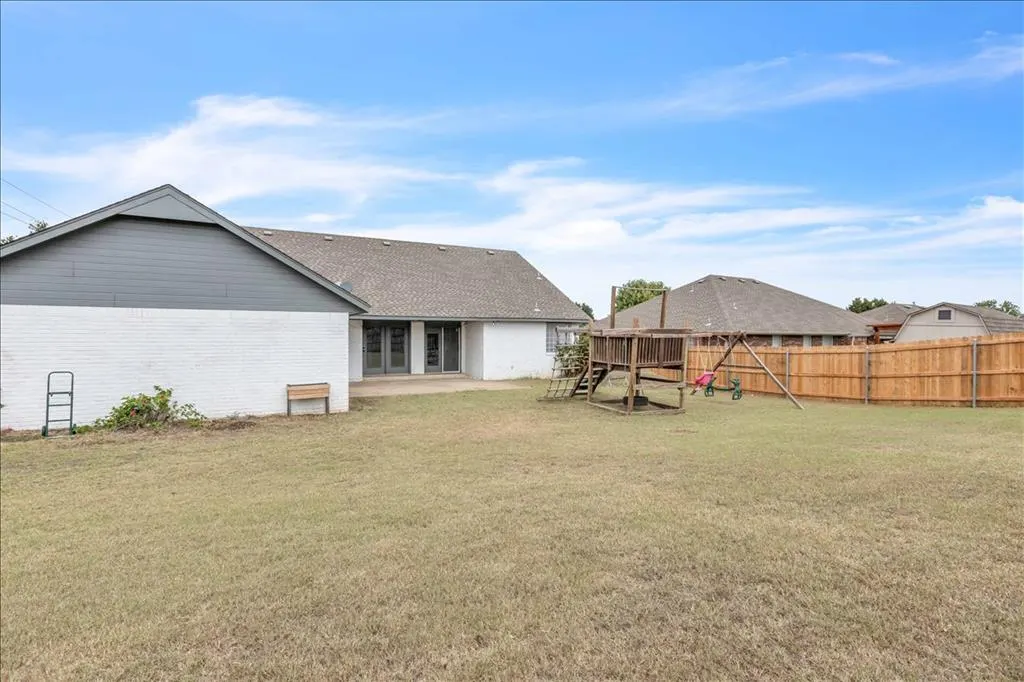 Photo 40 — 1301 Manchester Drive, Shawnee, OK 74804