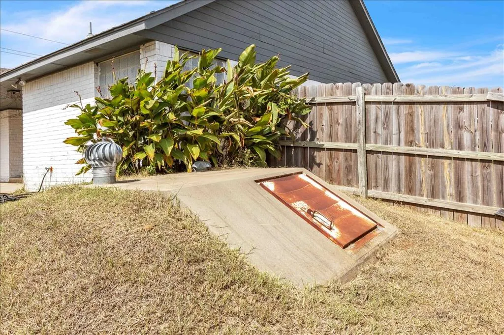 Photo 42 — 1301 Manchester Drive, Shawnee, OK 74804