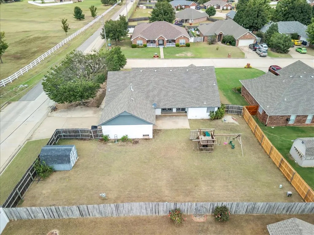 Photo 44 — 1301 Manchester Drive, Shawnee, OK 74804