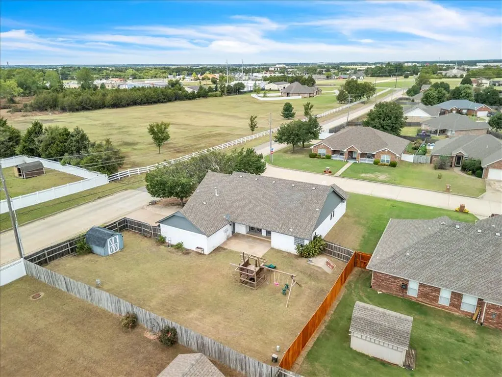 Photo 46 — 1301 Manchester Drive, Shawnee, OK 74804