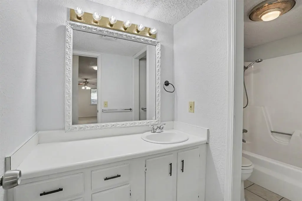 Photo 9 — 4024 N Nicklas Avenue, Oklahoma City, OK 73122