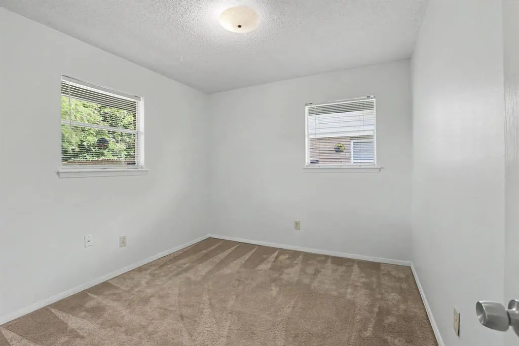 Photo 13 — 4024 N Nicklas Avenue, Oklahoma City, OK 73122