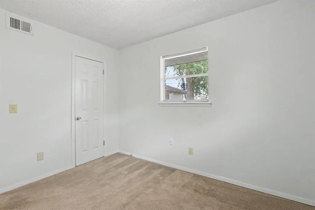 Photo 14 — 4024 N Nicklas Avenue, Oklahoma City, OK 73122