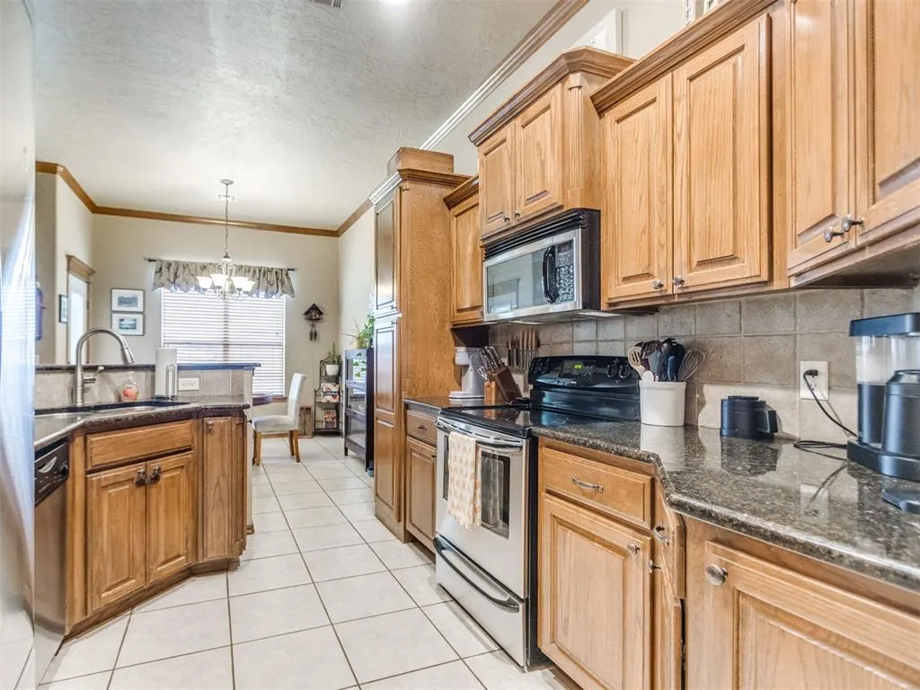 Photo 14 — 533 SW 157th Street, Oklahoma City, OK 73170