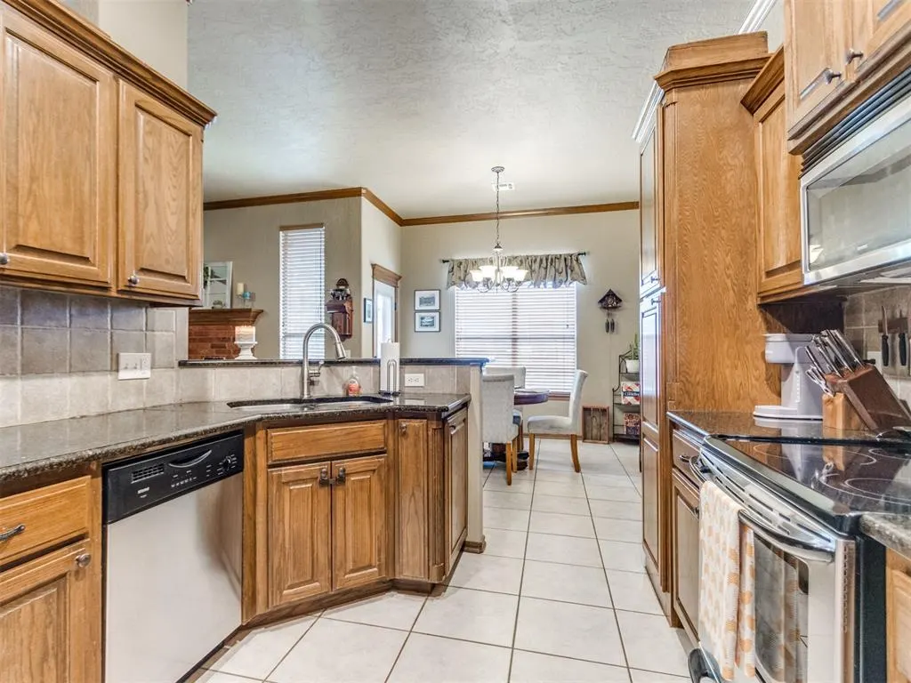 Photo 15 — 533 SW 157th Street, Oklahoma City, OK 73170