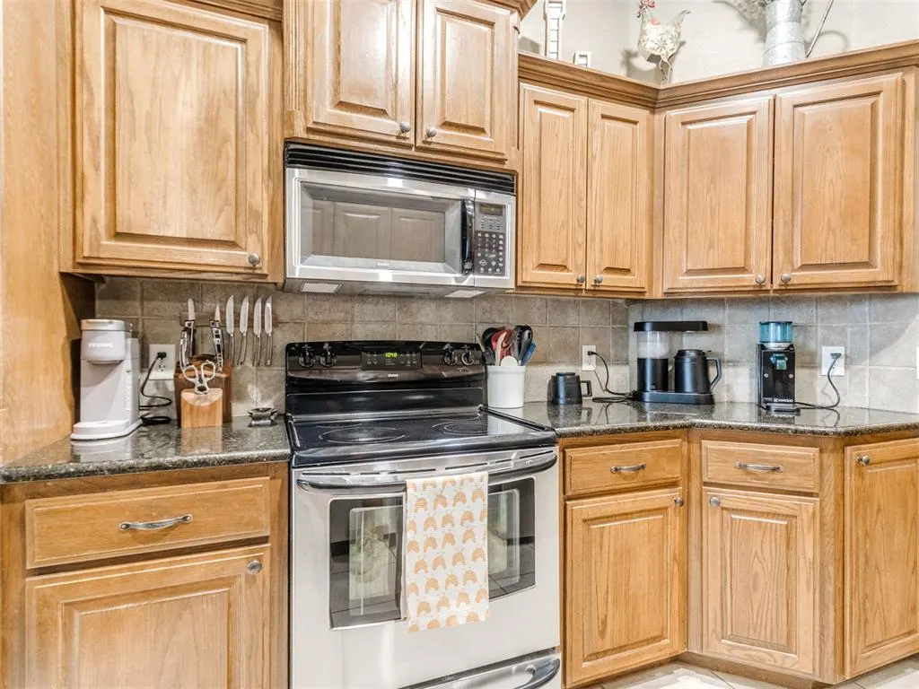 Photo 17 — 533 SW 157th Street, Oklahoma City, OK 73170