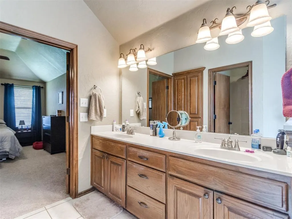 Photo 37 — 533 SW 157th Street, Oklahoma City, OK 73170
