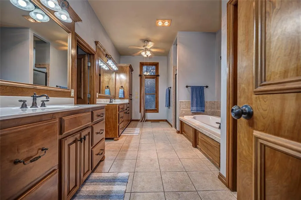 Photo 31 — 3740 Redmont Trace, Edmond, OK 73034
