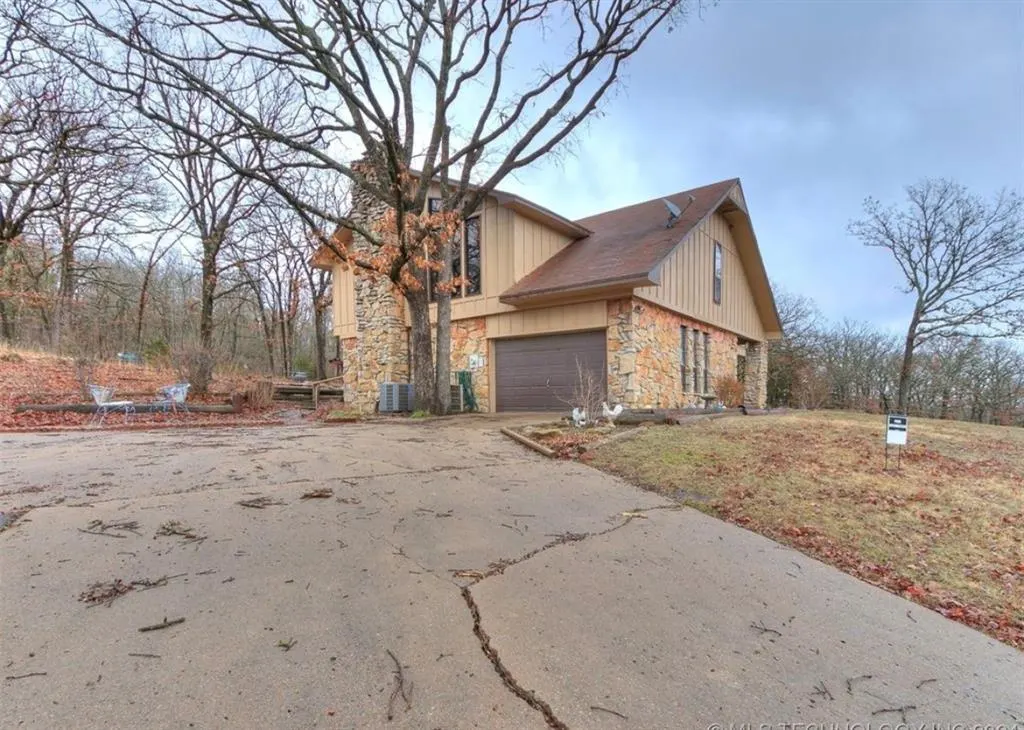 Photo 3 — 12655 Bristlecone Drive, Henryetta, OK 74437