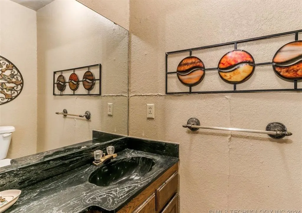 Photo 9 — 12655 Bristlecone Drive, Henryetta, OK 74437