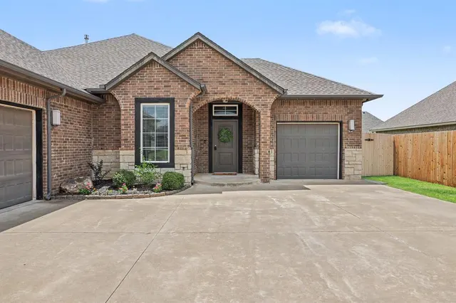 Photo 3 — 908 NW 186th Street, Edmond, OK 73012