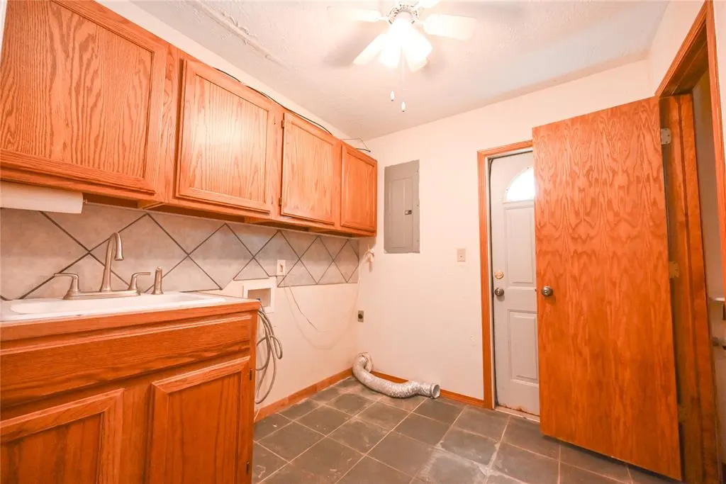 Photo 26 — 27 Shannon Drive, Chickasha, OK 73018