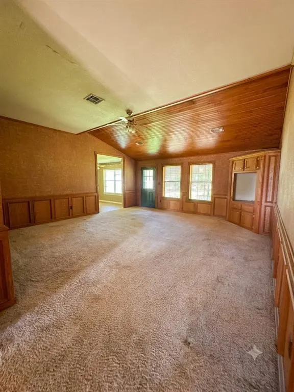 Photo 3 — 1075 N 4285 Road, Hugo, OK 74743