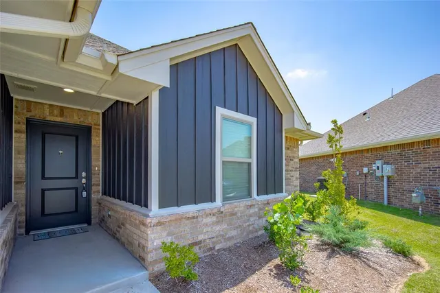 Photo 5 — 4013 Lleyton Drive, Norman, OK 73072