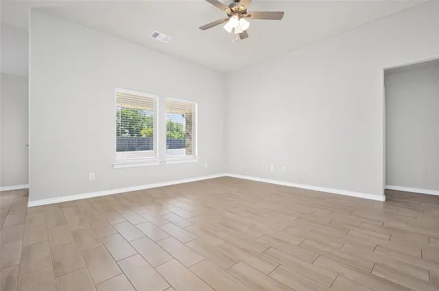 Photo 7 — 4013 Lleyton Drive, Norman, OK 73072