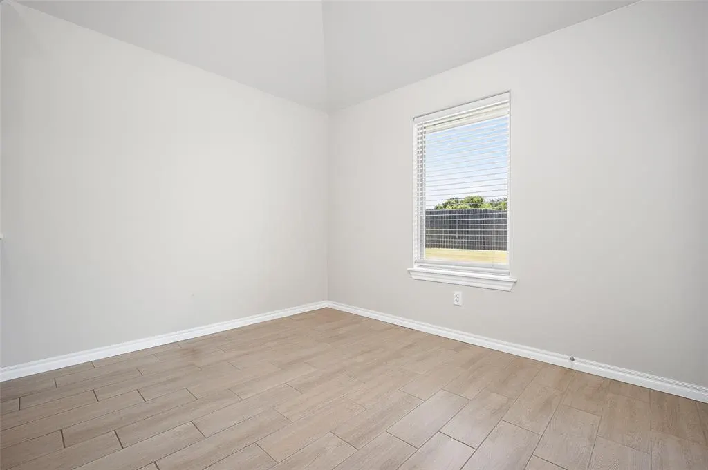 Photo 9 — 4013 Lleyton Drive, Norman, OK 73072