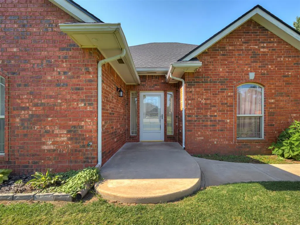 Photo 3 — 20200 SE 43rd Street, Harrah, OK 73045