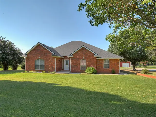 Photo 4 — 20200 SE 43rd Street, Harrah, OK 73045