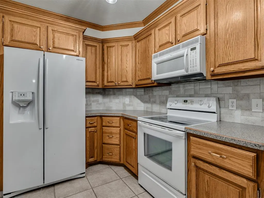 Photo 15 — 20200 SE 43rd Street, Harrah, OK 73045