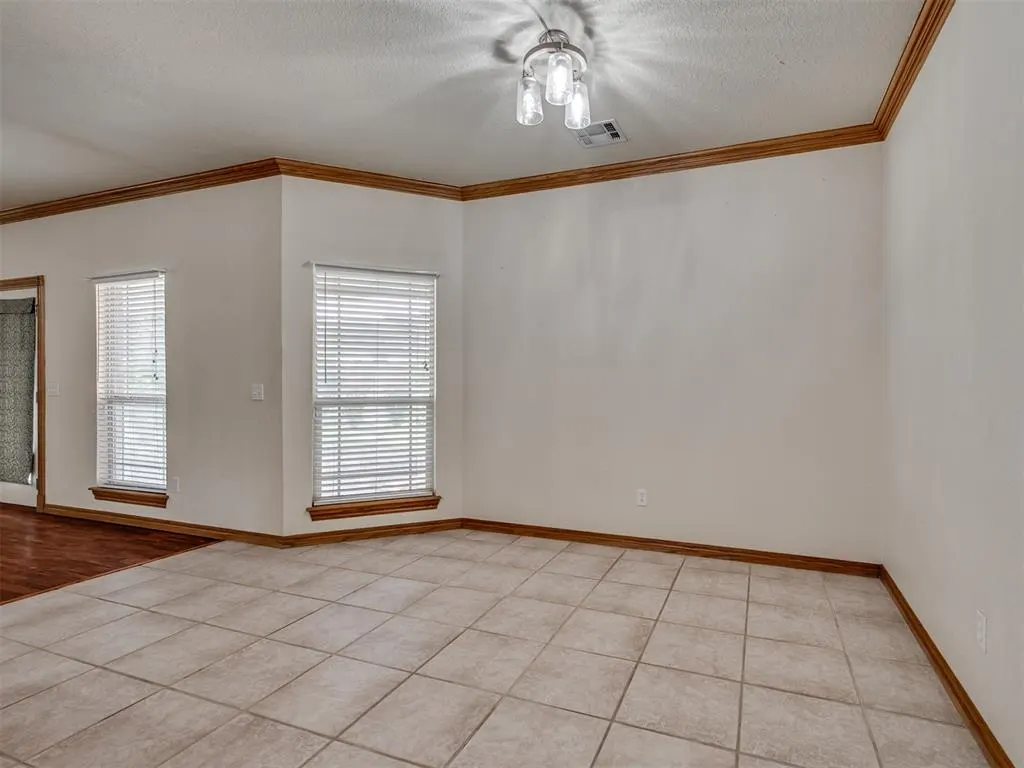 Photo 16 — 20200 SE 43rd Street, Harrah, OK 73045