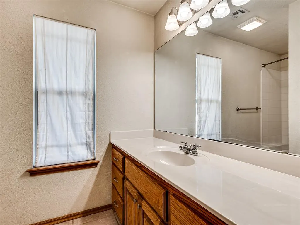 Photo 23 — 20200 SE 43rd Street, Harrah, OK 73045