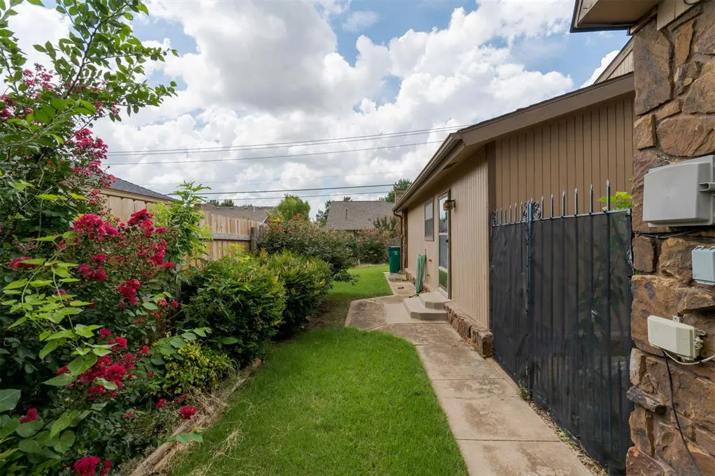 Photo 10 — 2624 SW 111th Street, Oklahoma City, OK 73170