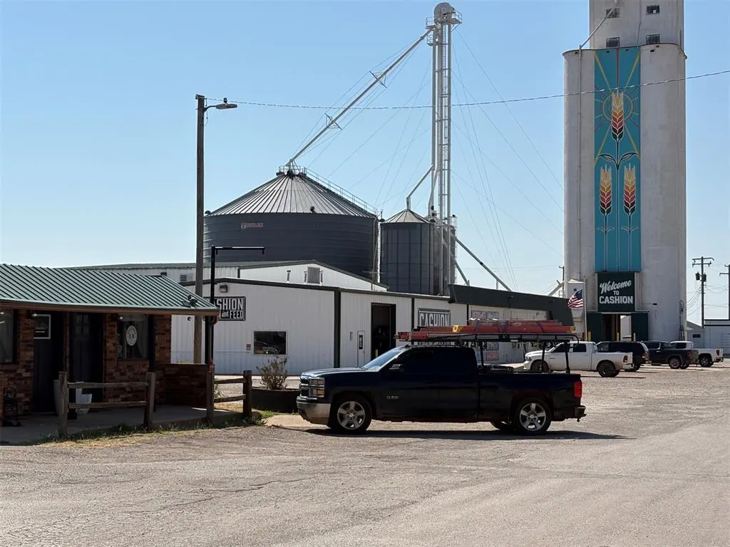 Photo 10 — 205 S Main Street, Cashion, OK 73016
