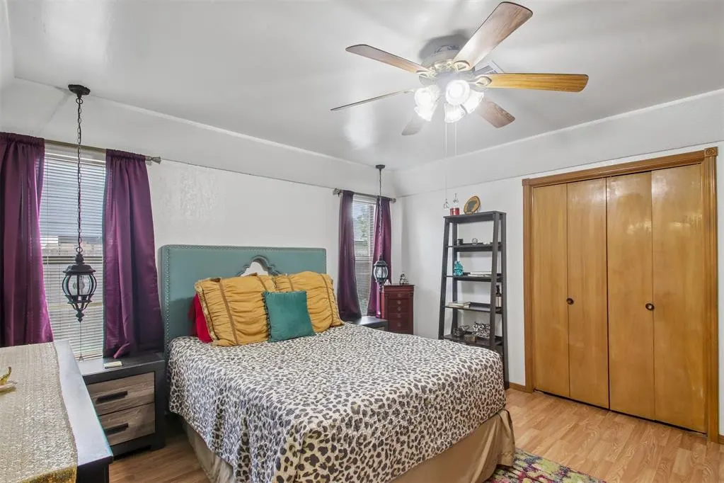 Photo 14 — 1209 NE 6th Street, Moore, OK 73160