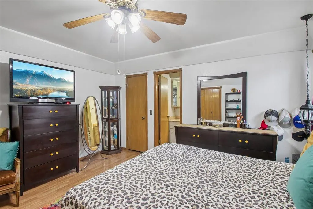 Photo 15 — 1209 NE 6th Street, Moore, OK 73160