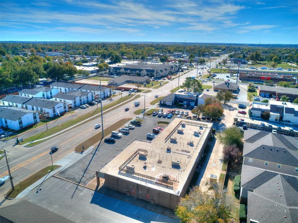 Photo 17 — 920 SW 24th Avenue 920, Norman, OK 73069