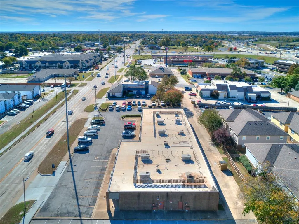Photo 18 — 920 SW 24th Avenue 920, Norman, OK 73069