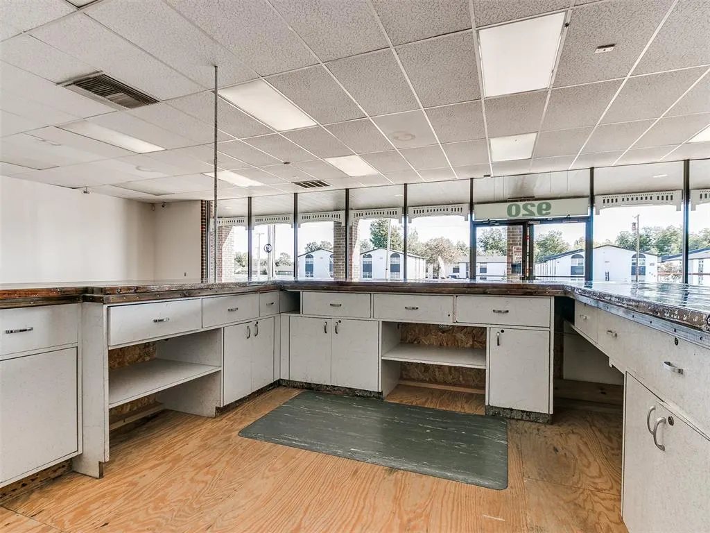 Photo 37 — 920 SW 24th Avenue 920, Norman, OK 73069