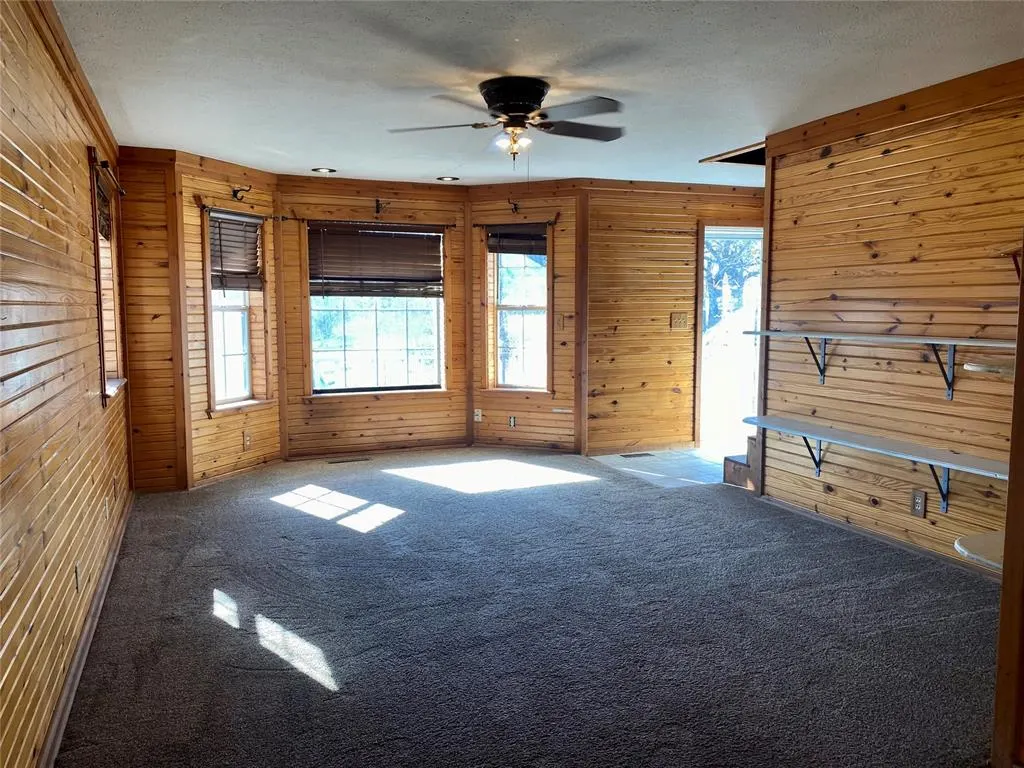 Photo 9 — 3927 Rocky Ridge Road, Ponca City, OK 74640
