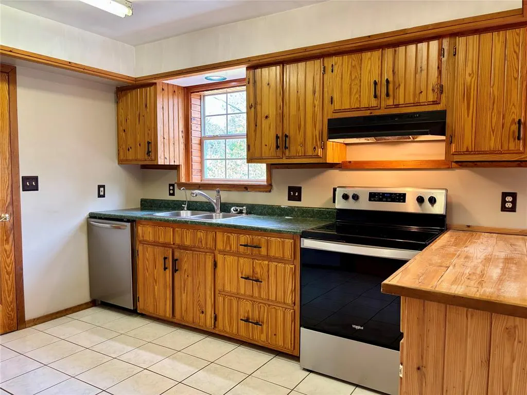 Photo 4 — 3927 Rocky Ridge Road, Ponca City, OK 74640