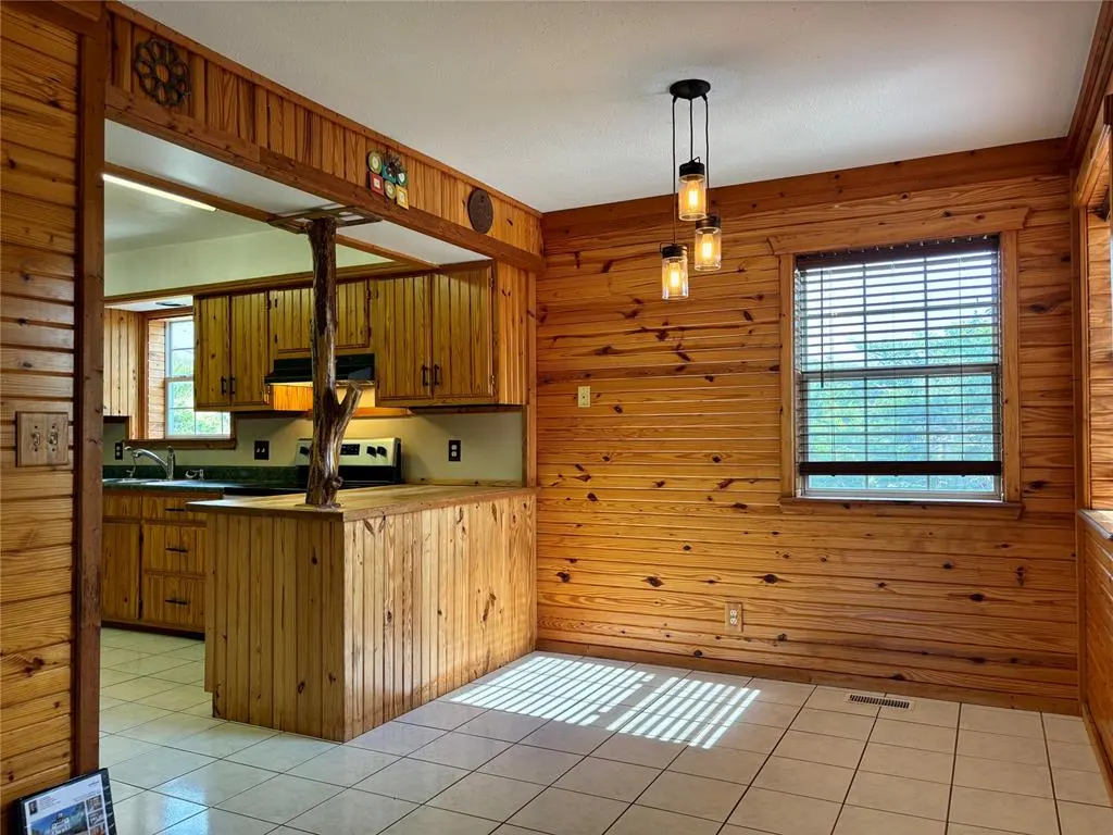 Photo 6 — 3927 Rocky Ridge Road, Ponca City, OK 74640