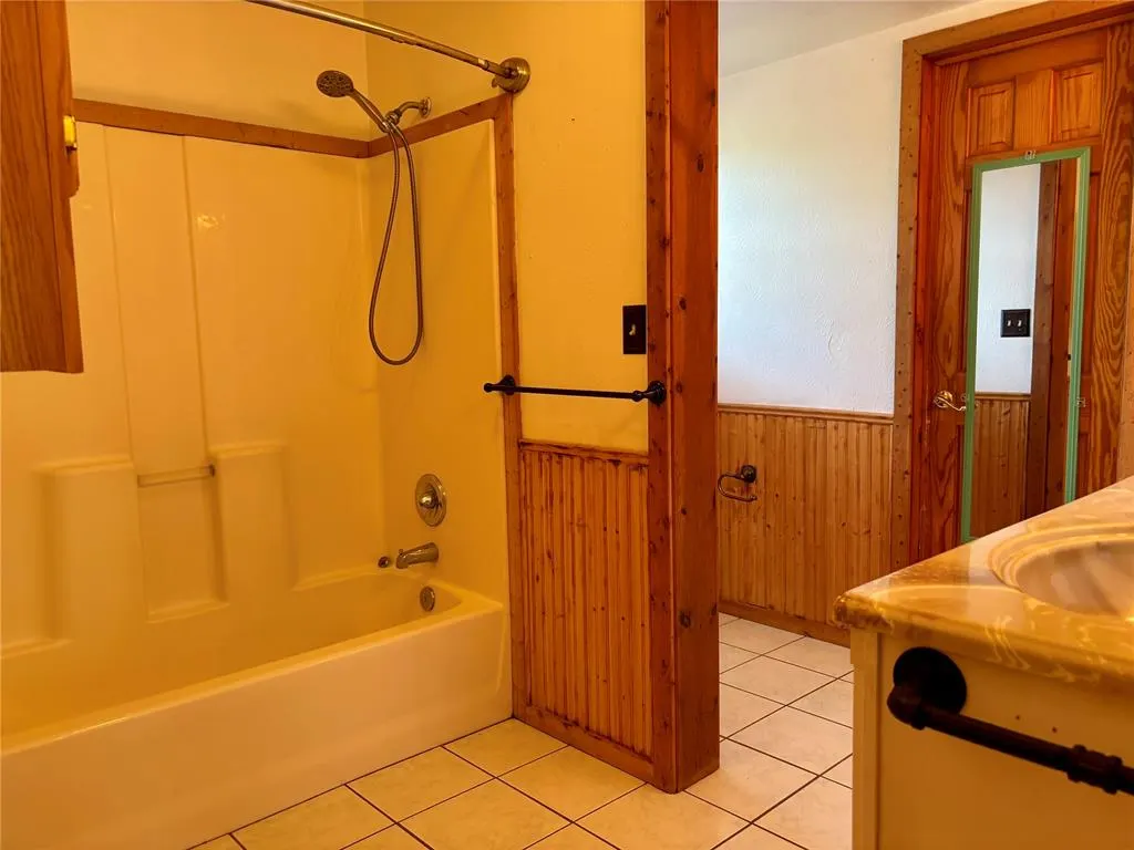 Photo 13 — 3927 Rocky Ridge Road, Ponca City, OK 74640